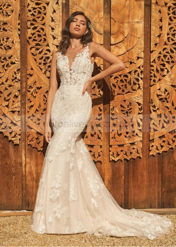 Sabrina Neck Ivory Lace Tulle V Back Wedding Dress